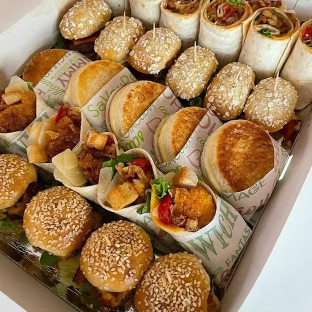 سرو سینی غذا مدرن