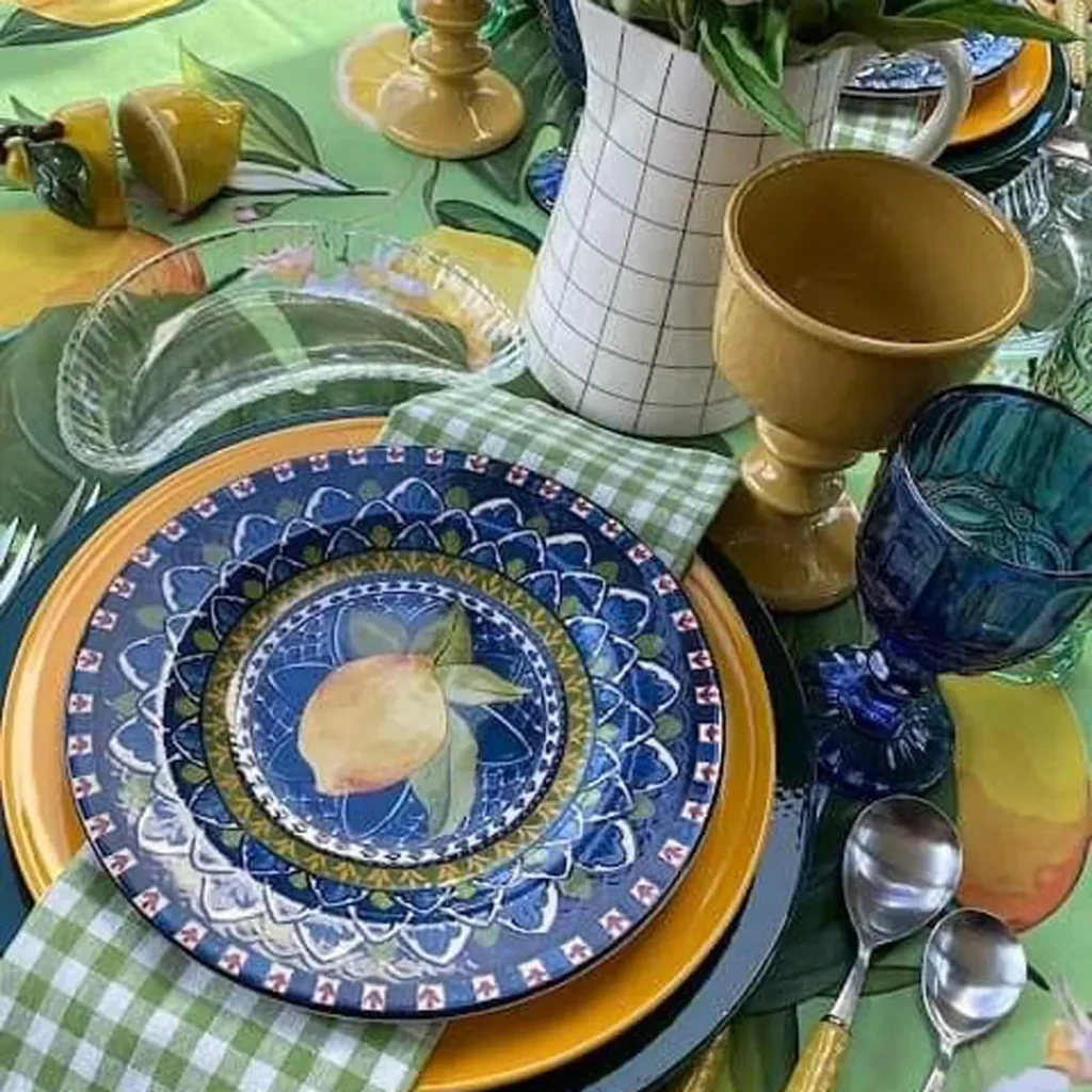 ظروف چینی آنتیک جذاب