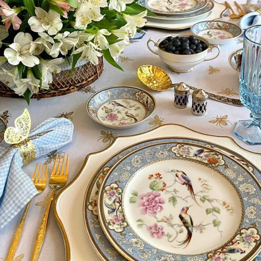 ظروف چینی آنتیک خاص