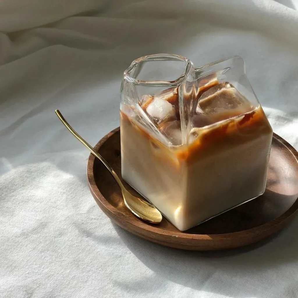  لیوان شیشه ای زیبا