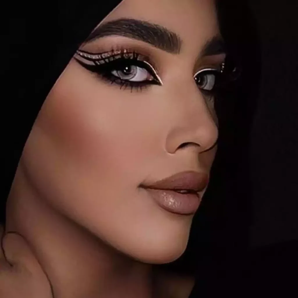 میکاپ غلیظ