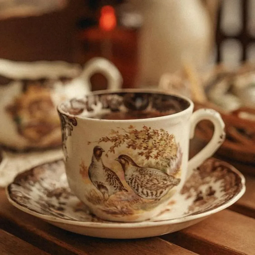  فنجان چای آنتیک کیوت