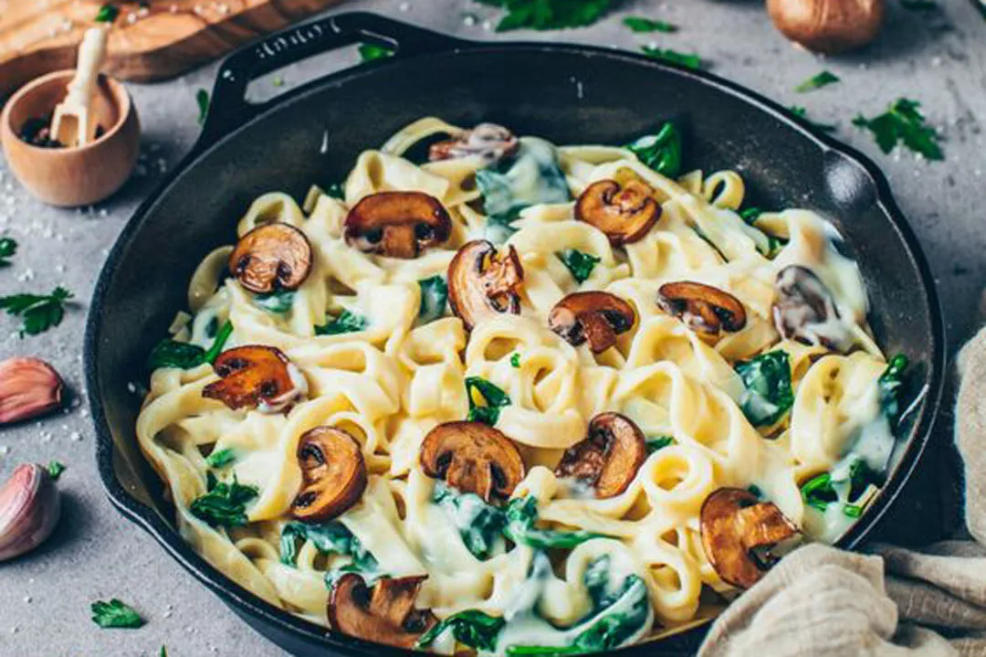 طرز تهیه و مواد لازم پاستا اسفناج