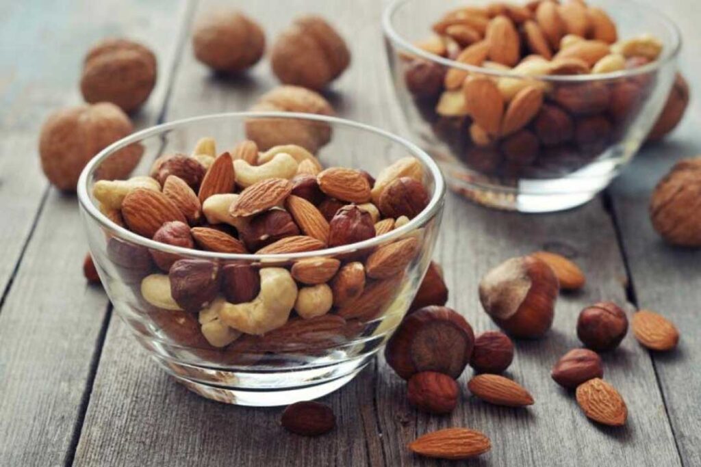 خرید عمده آجیل پوطار
