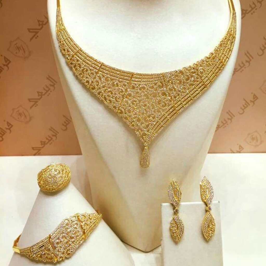 سرویس طلای زنانه پهن