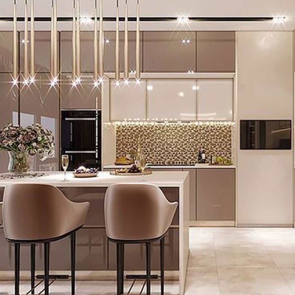 طراحی کابینت آشپزخانه با رنگ بژ فانتزی