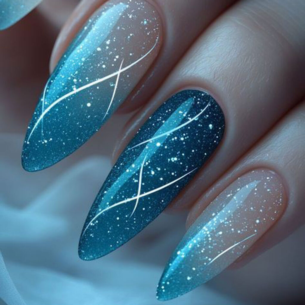 طراحی ناخن با رنگ آبی فانتزی