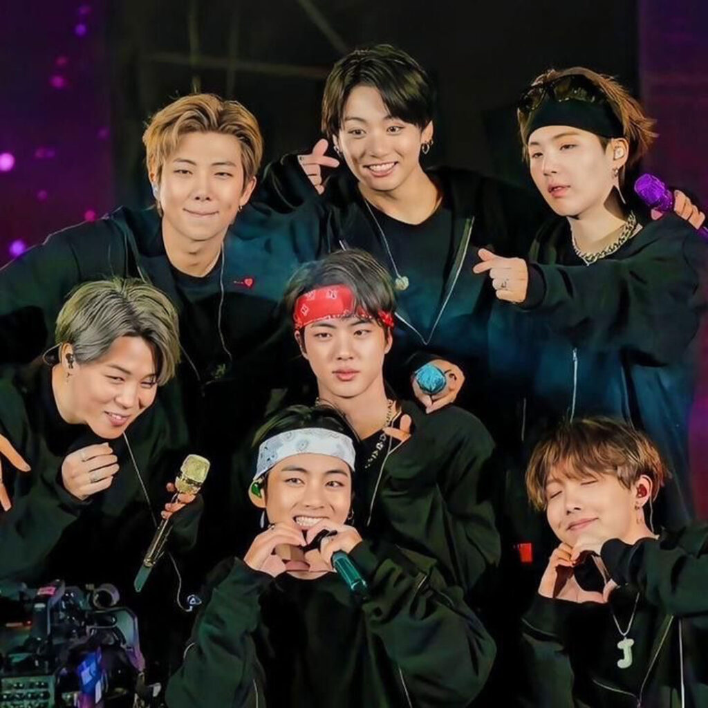 جذاب ترین عکس‌ گروهی BTS 