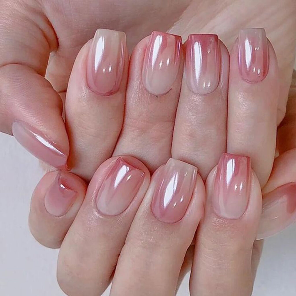 طراحی ناخن کروم آمبره جذاب