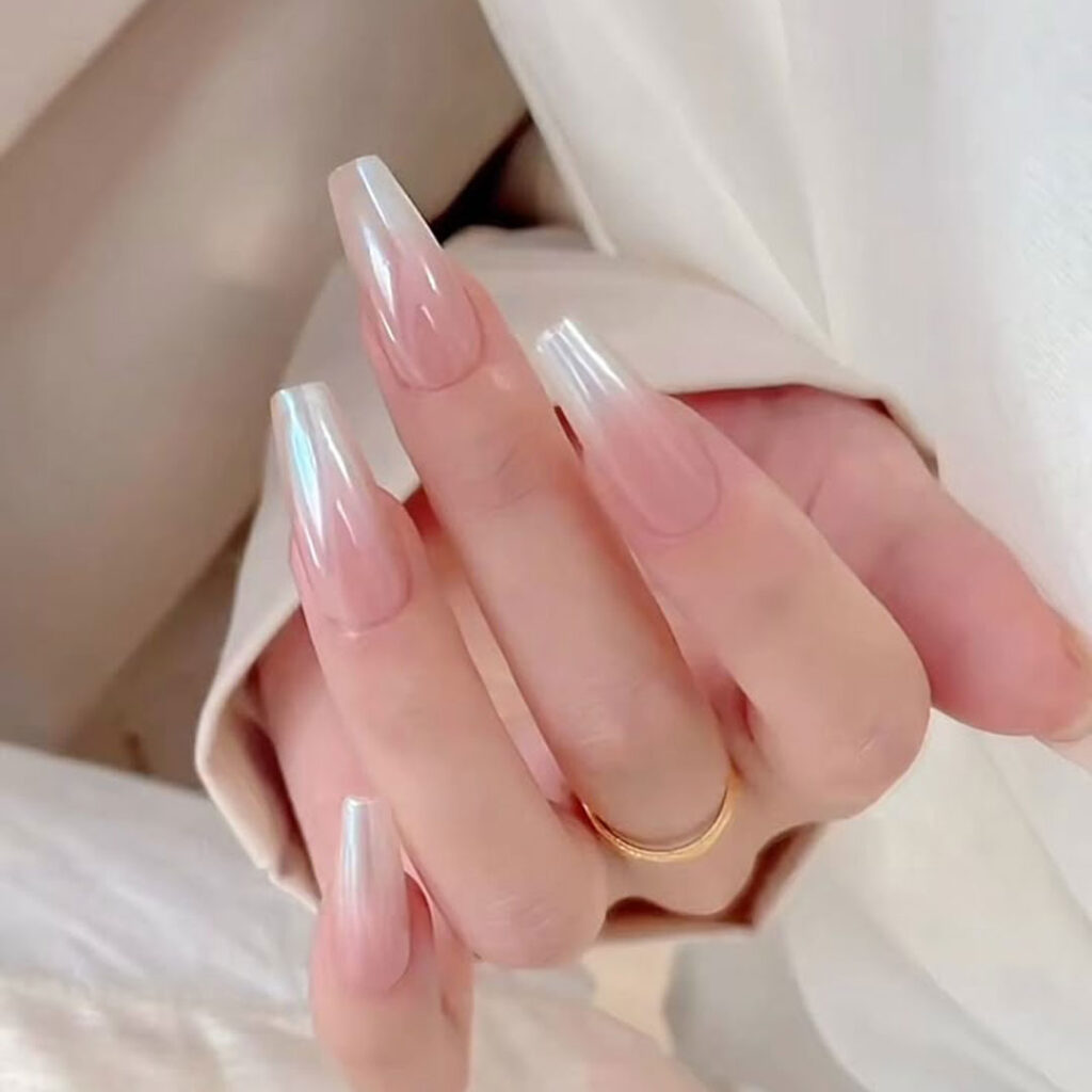 خاص ترین طراحی ناخن کروم آمبره