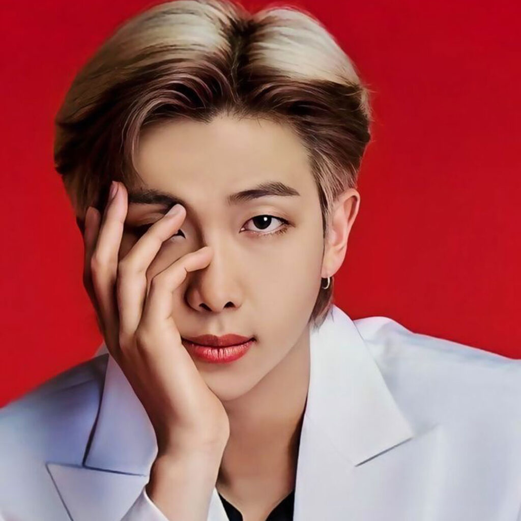 عکس‌ شیک RM از BTS 