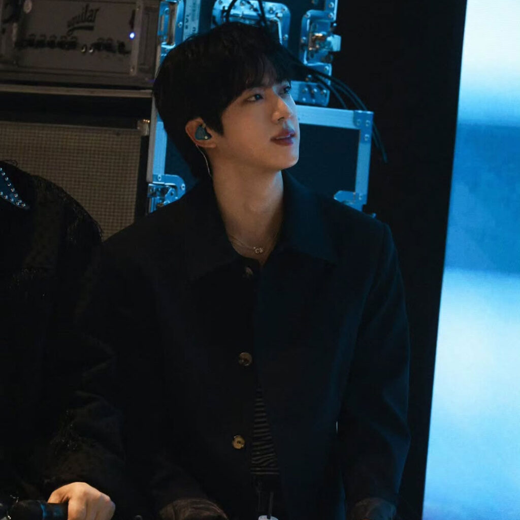عکس‌ خاص Jin از BTS
