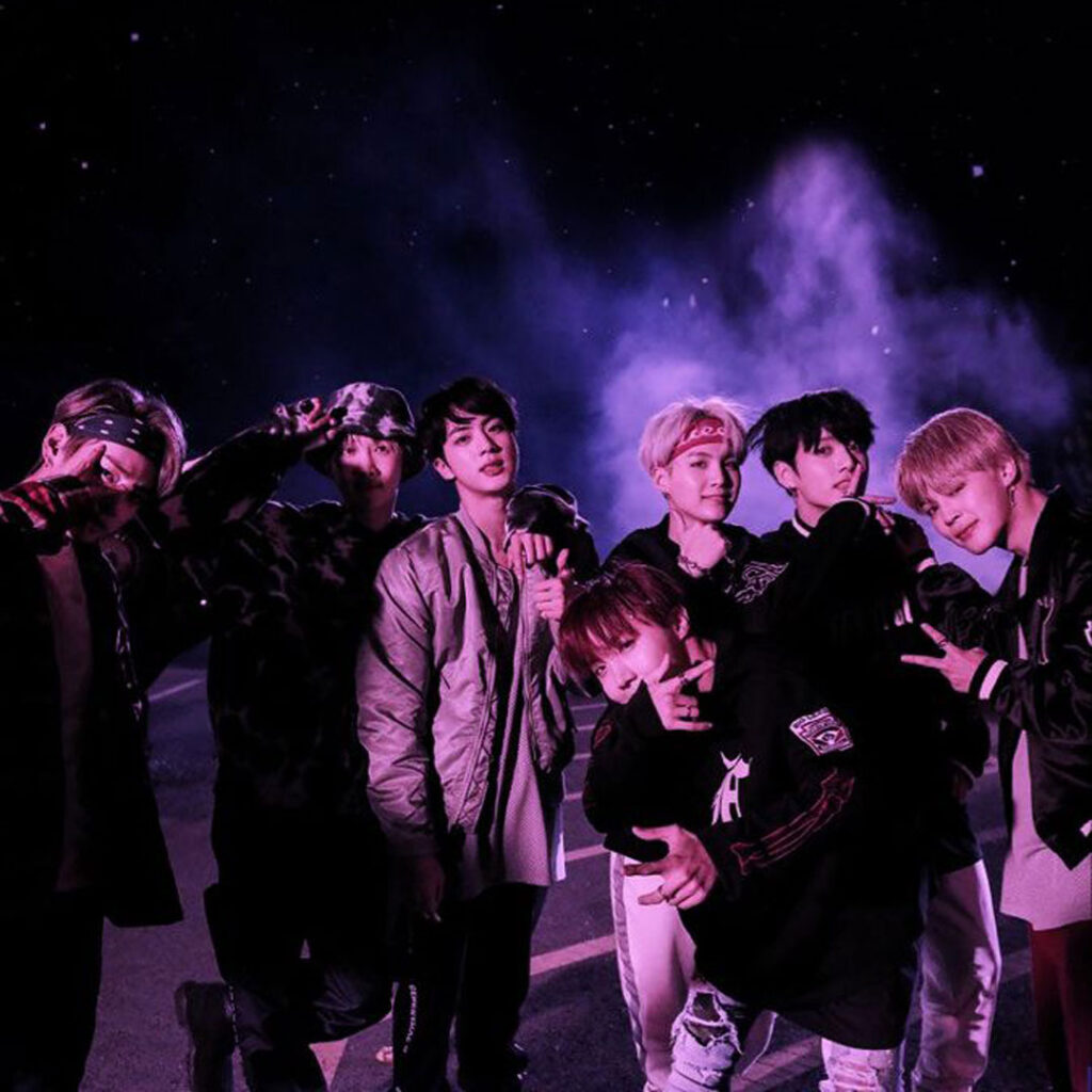 عکس والپیپر BTS با تم بنفش فانتزی