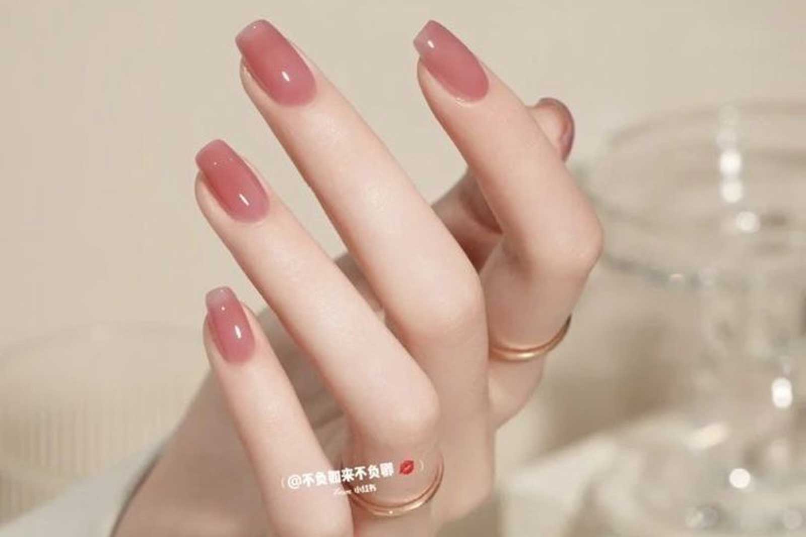 مدل های کاشت ناخن به سبک دختران کره ای در سال 2025 💅🏻🇰🇷