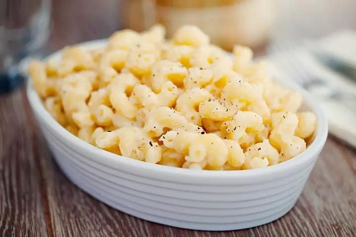 طرز تهیه ماکارونی و پنیر نوزاد فوق العاده