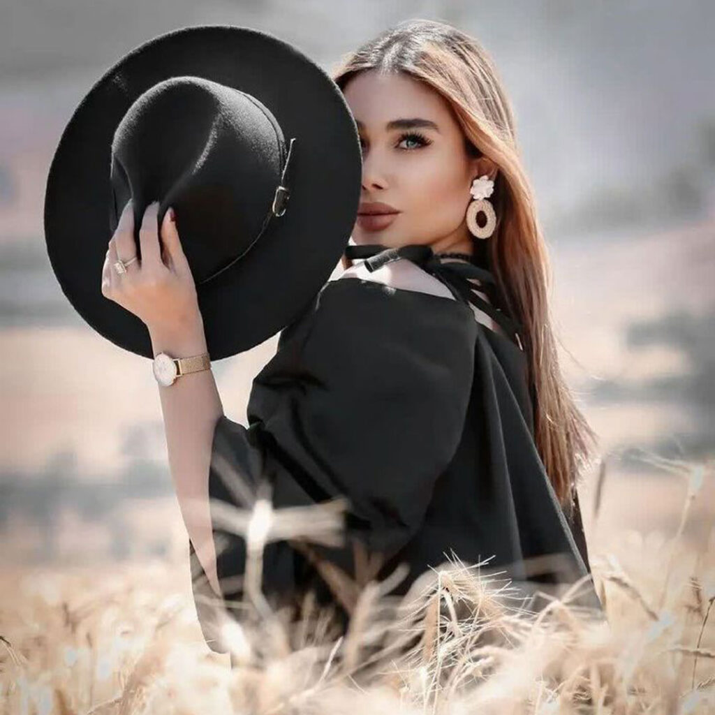 ژست‌ خلاقانه دخترانه برای عکاسی