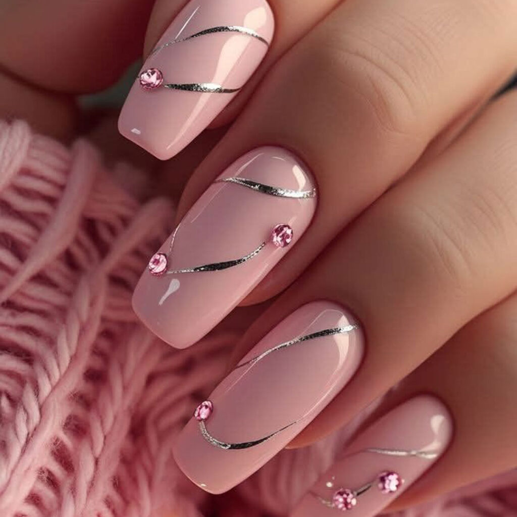 دیزاین ناخن مینیمال