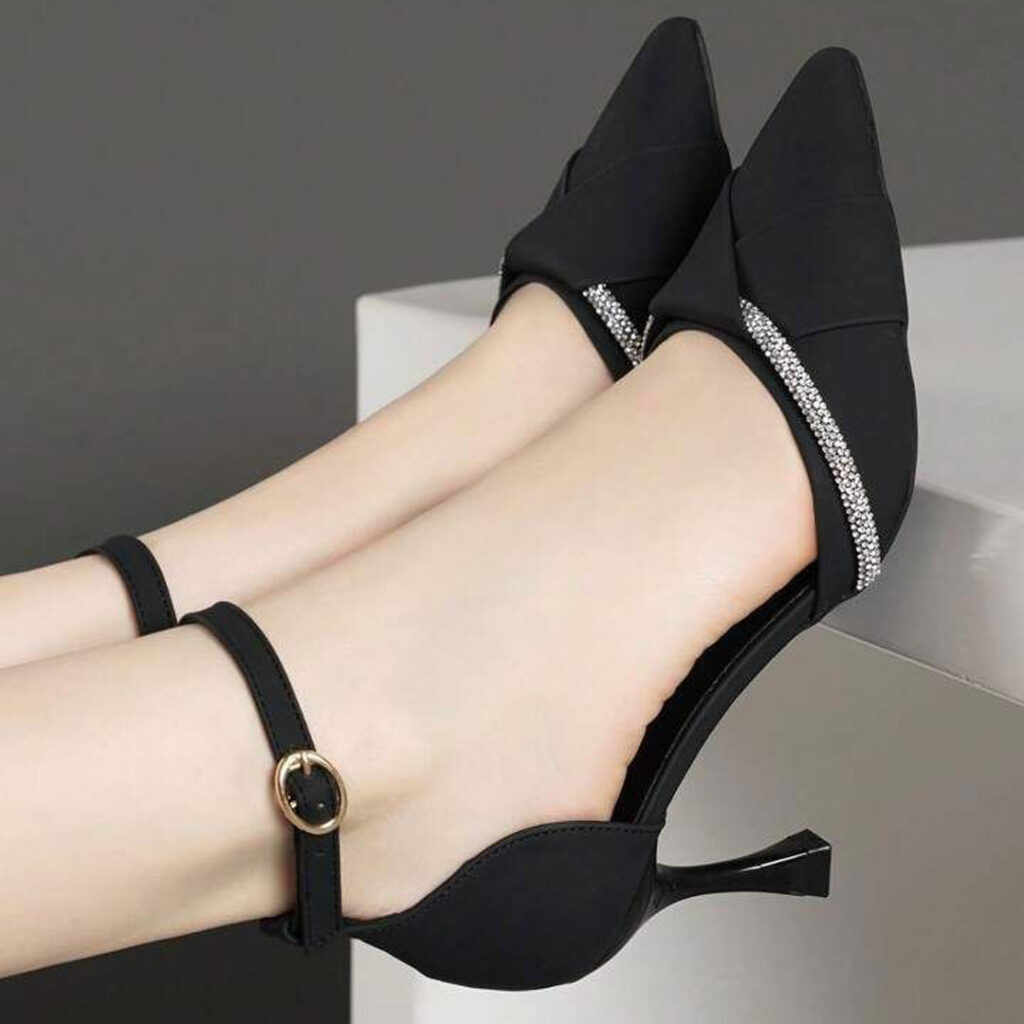 کفش‌ پاشنه‌ دار شیک