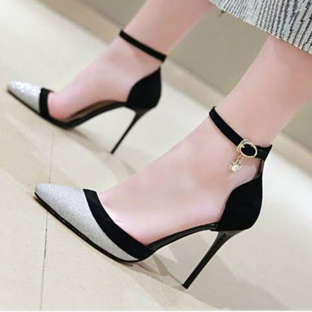 کفش‌ پاشنه‌ دار مینیمال