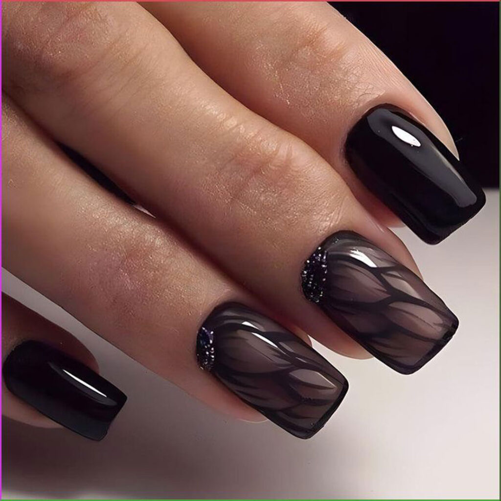 مدل ناخن کره‌ ای مشکی