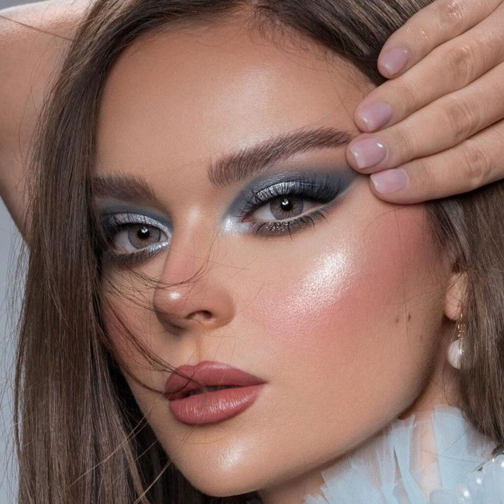 آرایش صورت خاص برای عکاسی 