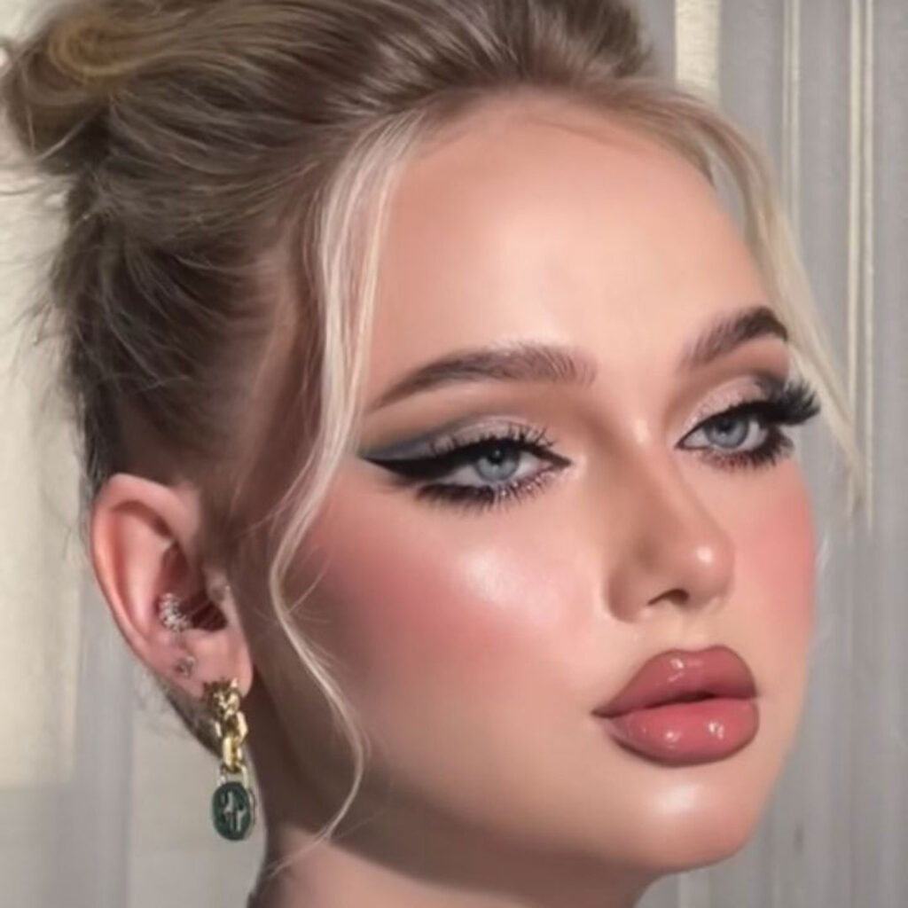 جذاب ترین آرایش صورت زیبا برای عکاسی