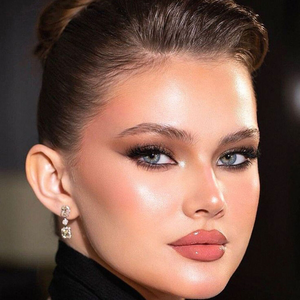 آرایش صورت مینیمال برای عکاسی