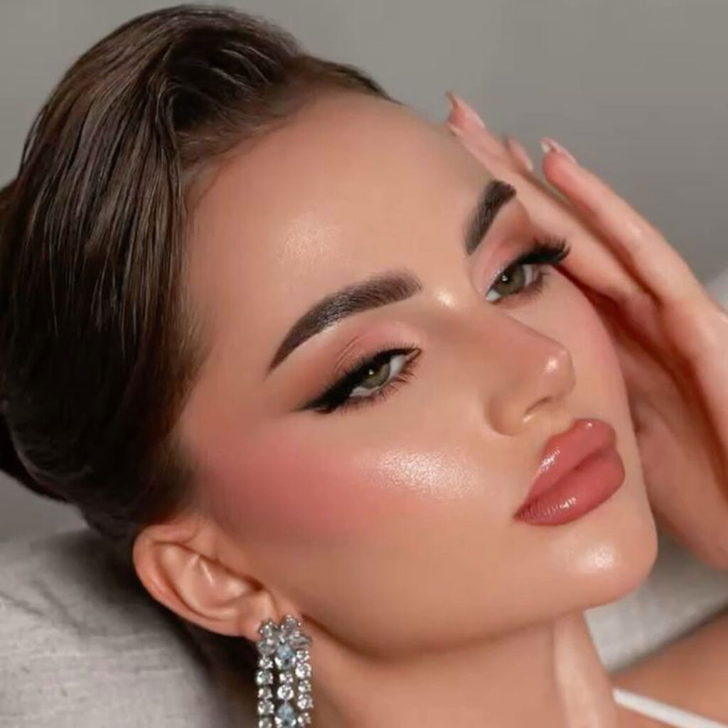 آرایش عروس شیک برای پوست روشن و گندمی 