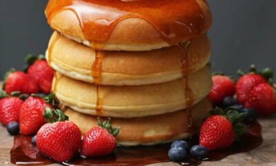 🥞 بهترین رسپی پنکیک تپلی و پف‌ دار خانگی + فوت‌ و فن حرفه‌ ای 😍