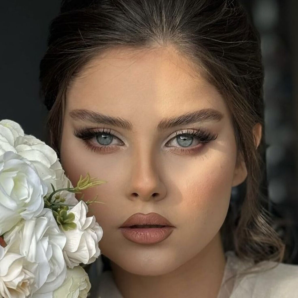 میکاپ ۲۰۲۵ برای چشم رنگی‌ مدرن