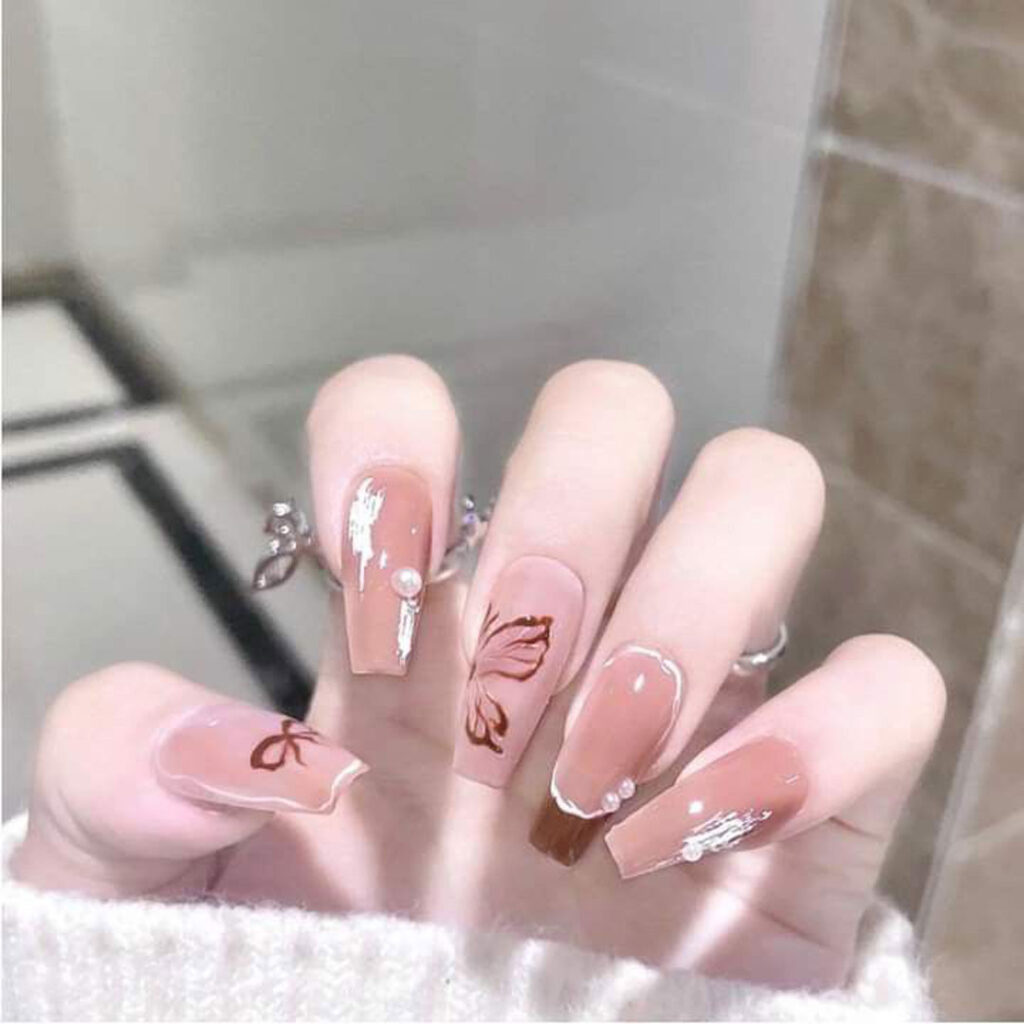 مدل ناخن کره‌ ای مدرن