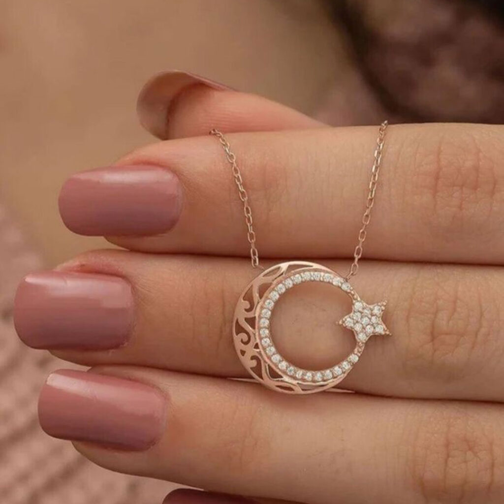 گردنبند زنانه ماه و ستاره