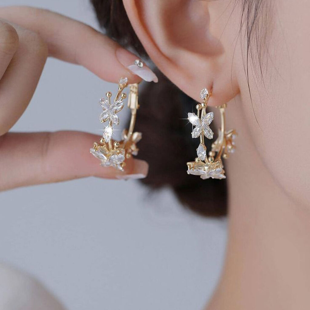 مدل گوشواره طرح پروانه حلقه ای