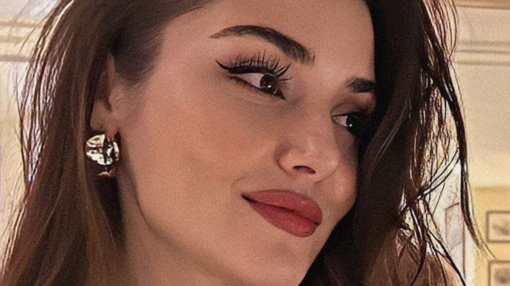 بهترین میکاپ به سبک هانده ارچل