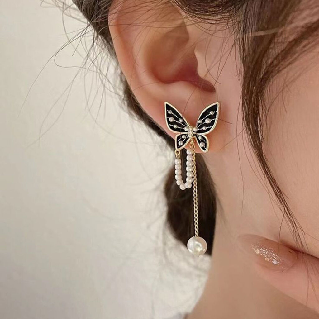 گوشواره‌ های کیوت دخترانه پروانه ای