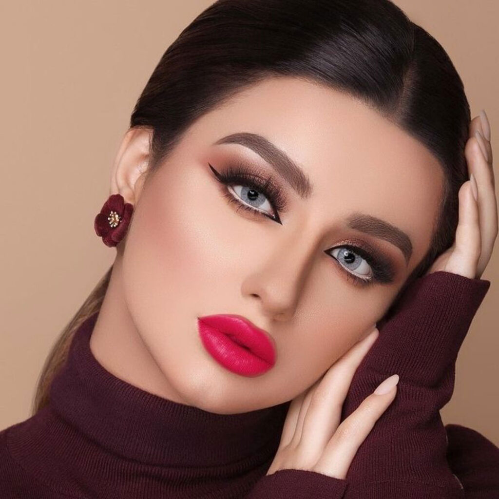  مدل میکاپ با رژ قرمز