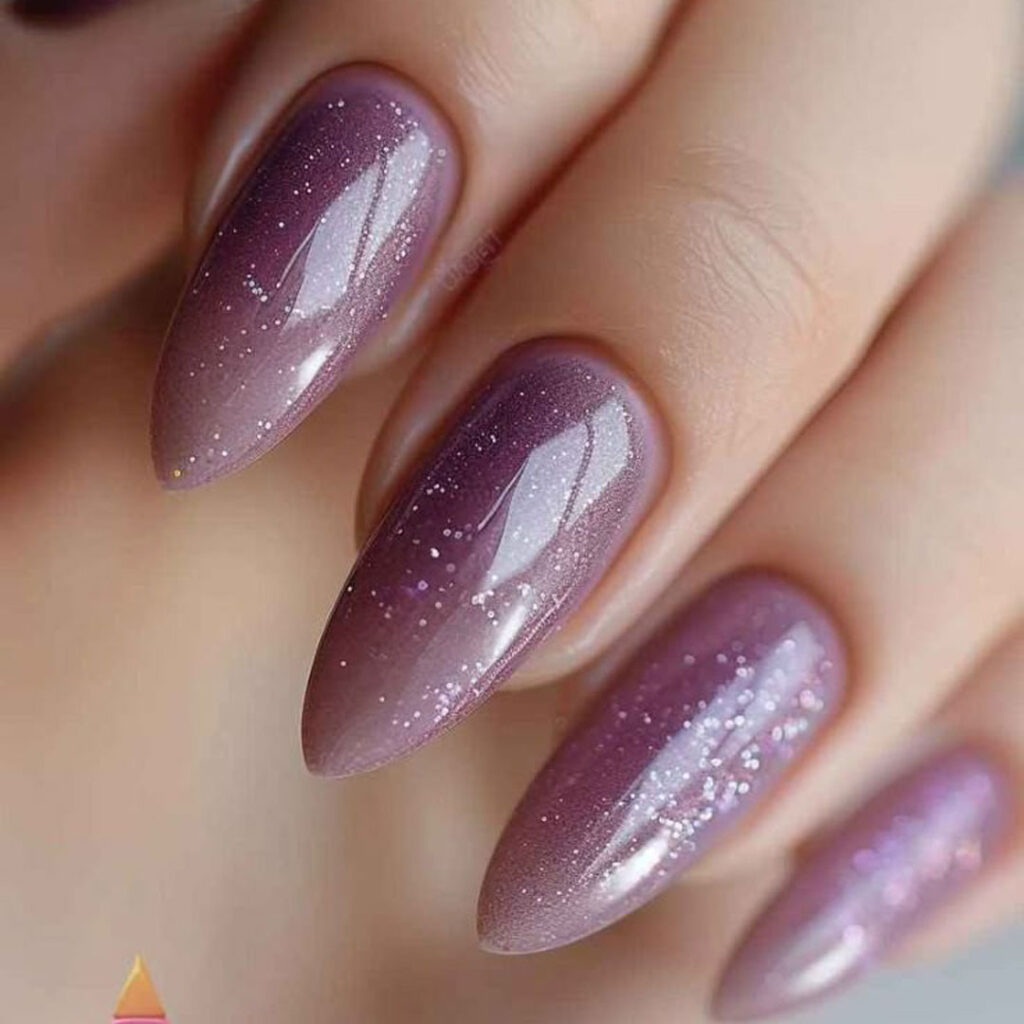 طراحی ناخن بنفش