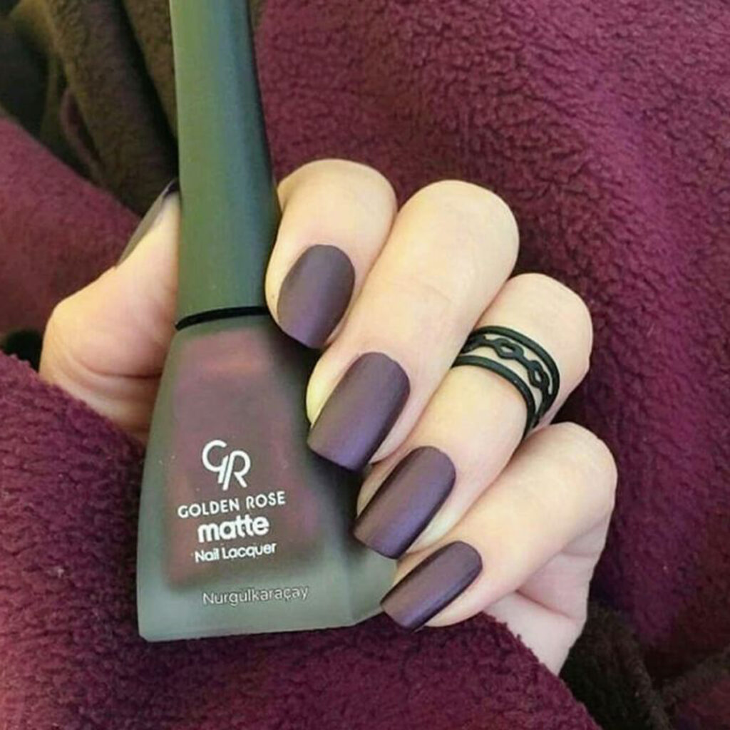 رنگ‌ لاک ژل ناخن ترند 2026 
