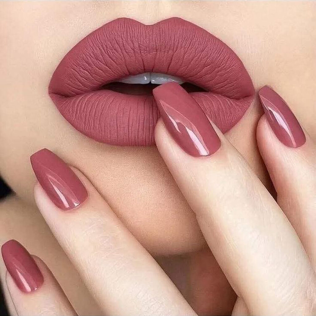 رنگ رژ لب خاص پاییز
