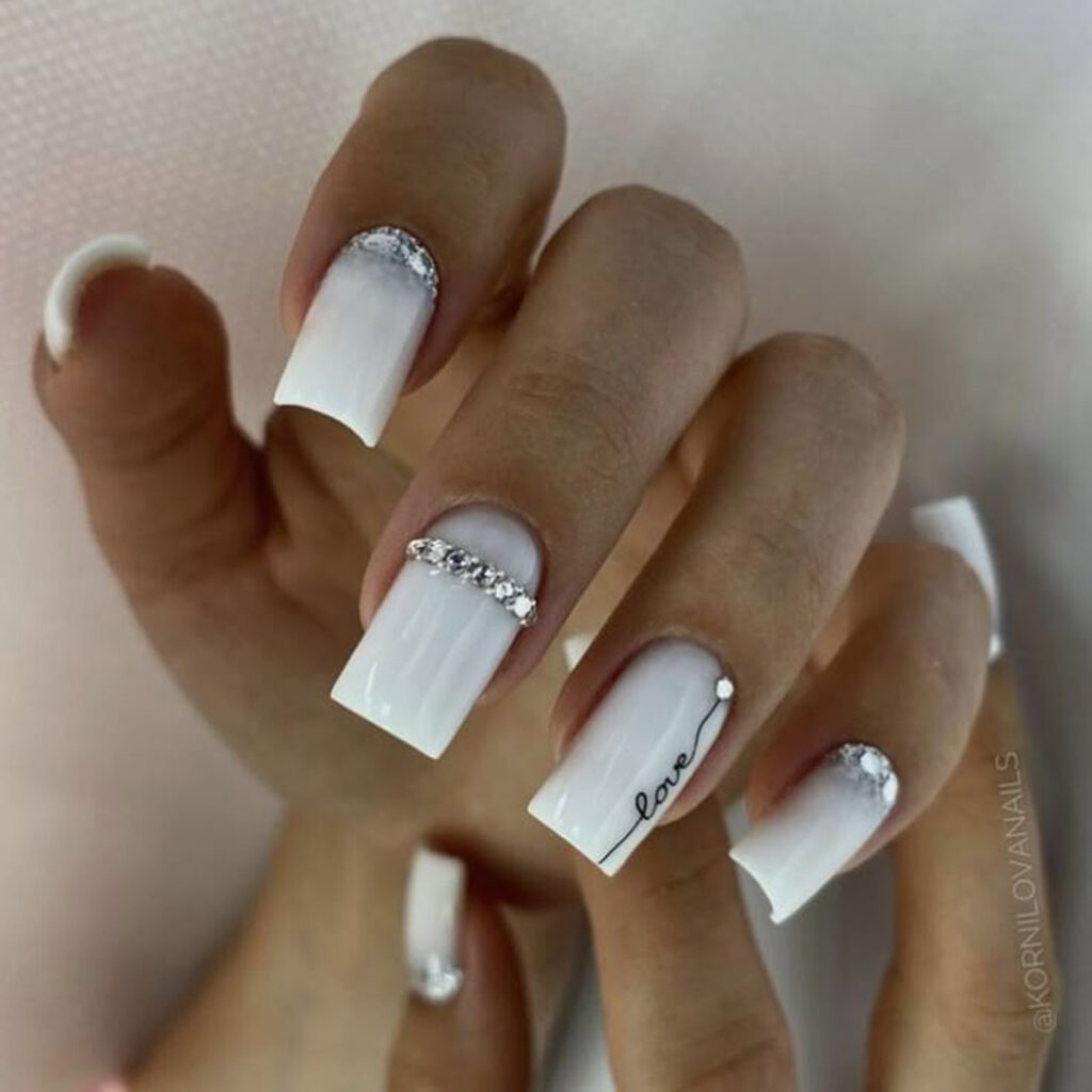 دیزاین ناخن مینیمال و مدرن