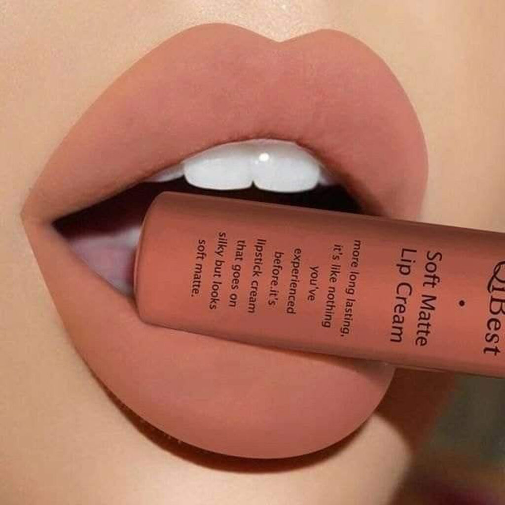 رنگ رژ لب پاییزی روشن