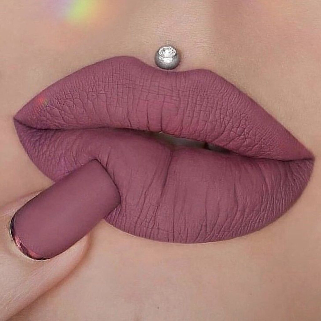 رژ لب Mauve ترند