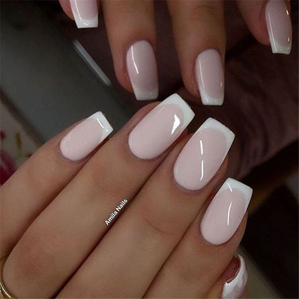 طراحی ناخن مینیمالیستی مدرن
