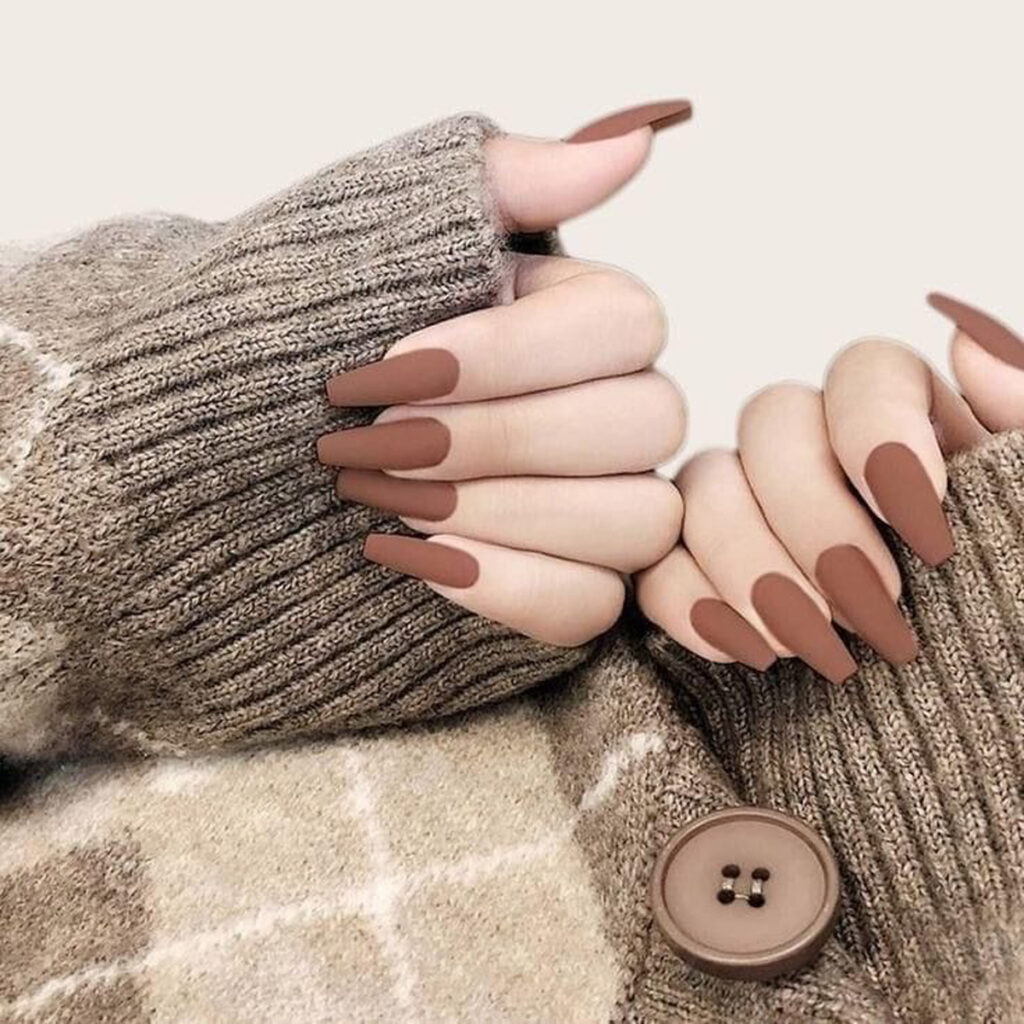 لاک ژل پاییزی قهوه ای