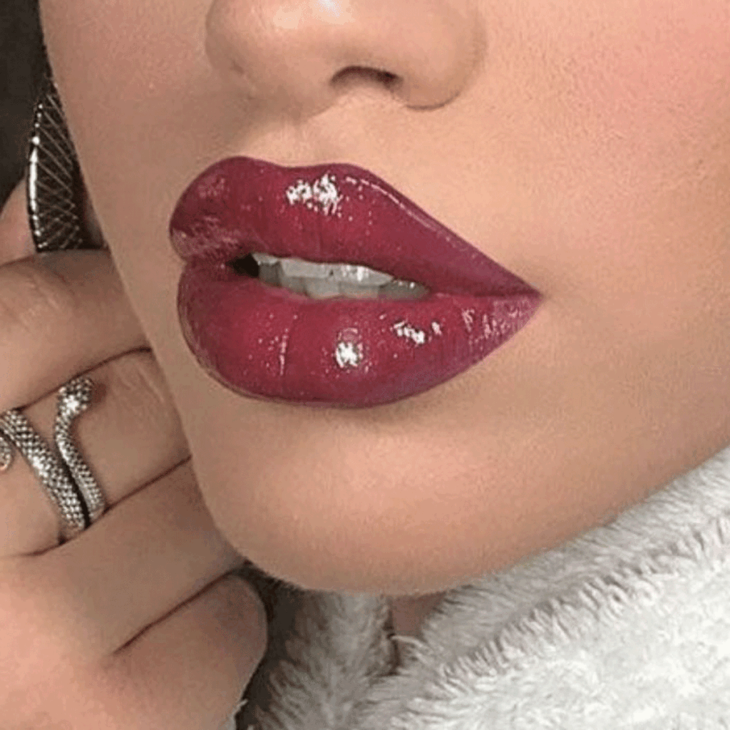 رنگ رژ لب براق زیبا