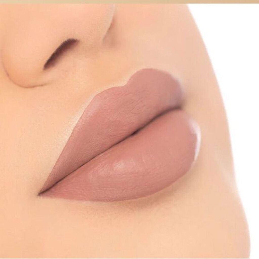 رنگ‌ رژ لب‌ جذاب ترند امسال