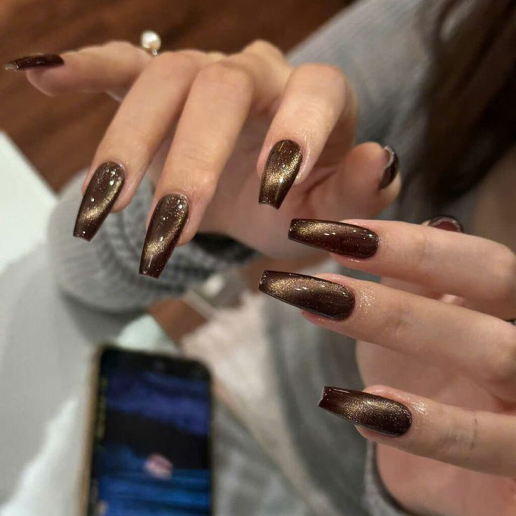 مدل ناخن قهوه‌ ای جذاب