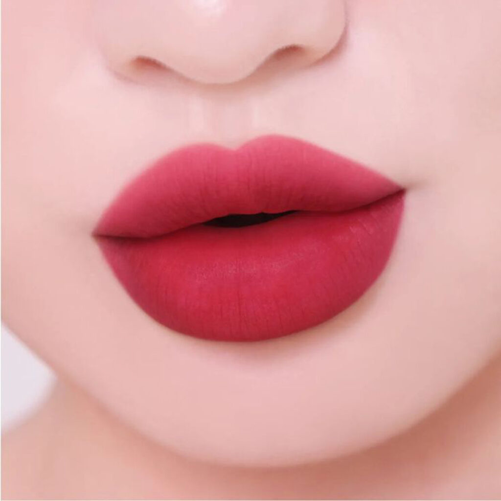 رنگ رژ لب مات دخترانه شیک