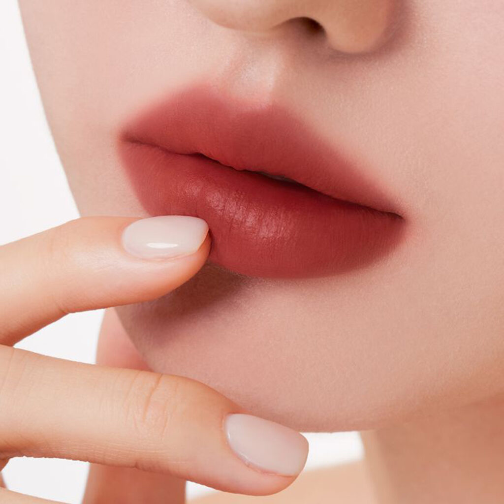 زیباترین رنگ رژ لب مات دخترانه