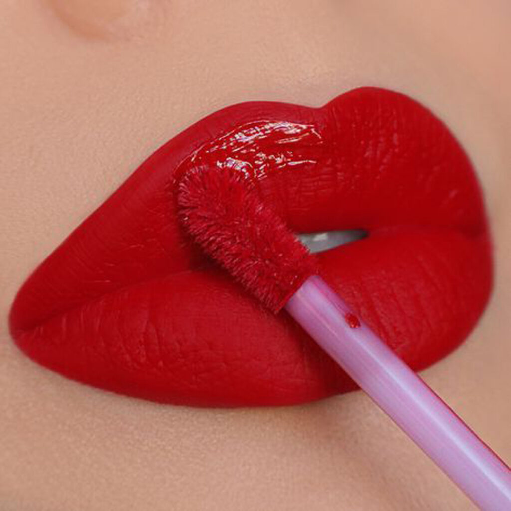رنگ‌ های رژ لب قرمز
